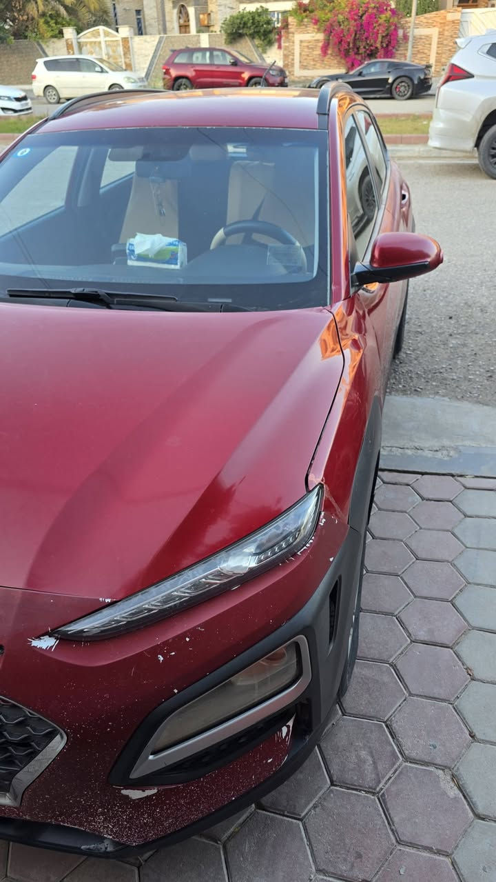 السلام عليكم 
هونداي كونا ٢٠١٩ للبيع 
حادث دعاميه فقط بدون ايرباك واضح بالسونار 
تبريد تدفئه كله جاهز 
مبدله محرك جديد مال شركة قبل اقل شهر 
ماشيه ١٦٥ الف كيلو  
سياره كير محرك حدادية جاهزه 
داخلها اسود جديد 
تخم تايرات جدد 
السونار واضح سعر [$130] سياره بسمنه تحويل ثاني يوم 
عنوان واسط كوت رقم الهاتف ***********
