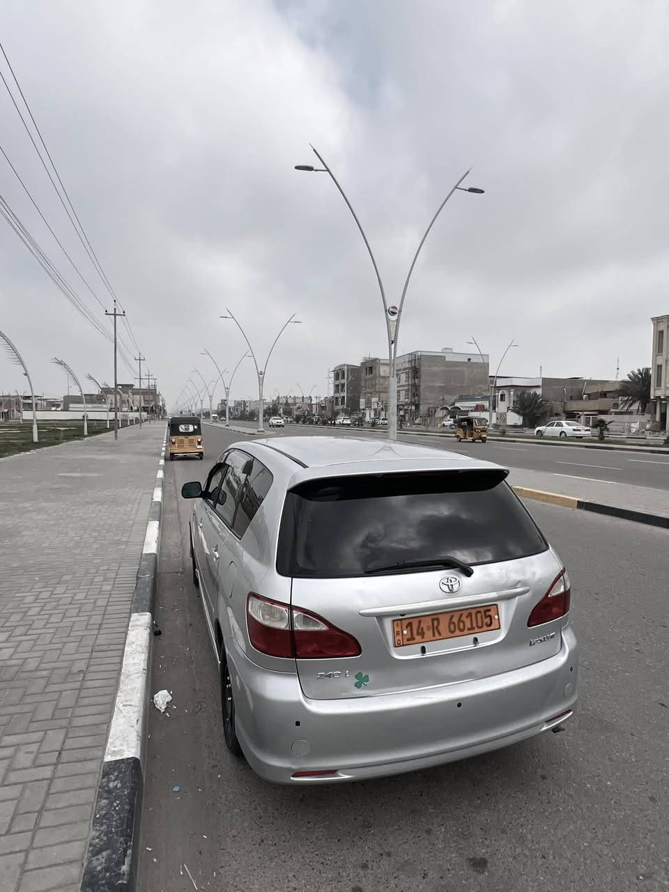 السلام عليكم للبيع تيوتا ابصم مديل ٢٠٠٤فول مواصفات عدا الفتحه رقم بصره بسمي تحويل ثاني يوم تبريد ٣قطع تدفئه شغاله بي ضرر حادث باب ومدكر ومبدلات سستم نفس ألون وضرر بدنه راجع حار على كد شبر السعر خاص رقمي ***********شريحه 
واتساب *********** مكلف بل نشر
