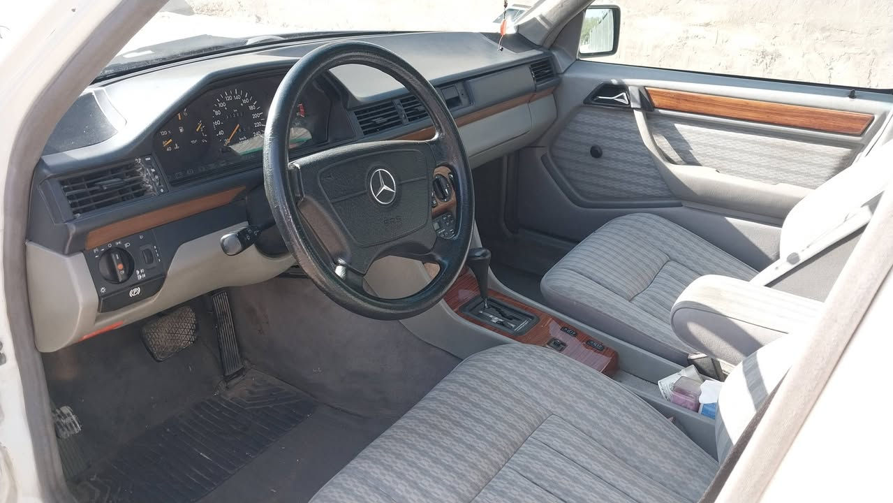 معلومات السيارة وية الصور اخوان مكلف بل نشررر مكلف بل نشررر رقم صاحب السيارة موجود لل استفسار
