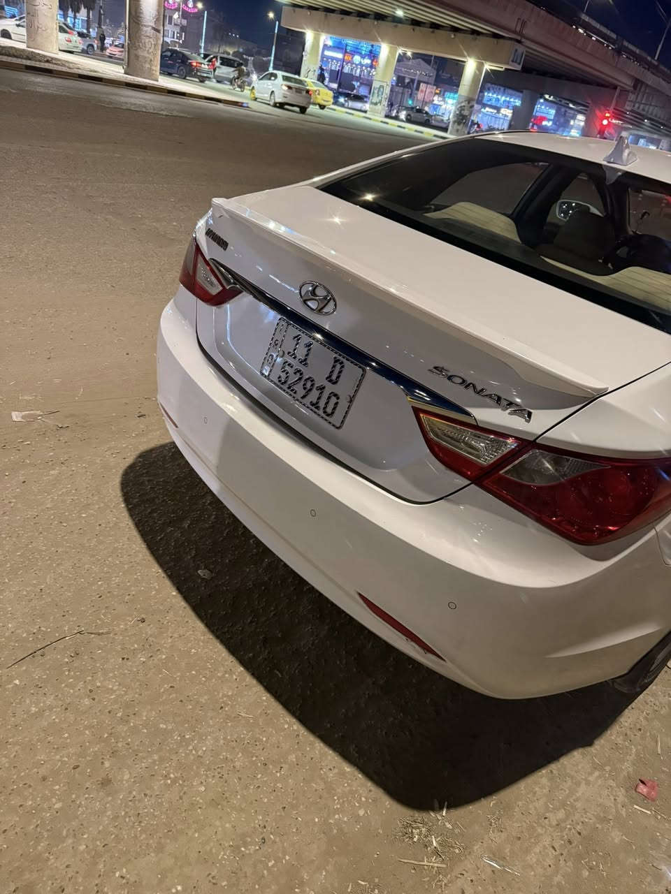 السلام عليكم سونتا خليجيه 2011 رفم بغداد ماشيه ١٧٠ اصل جديده تري زيروستخدام شخصي بيه ٣ قطع بدون دواخل  سعر ١١٥ وبيه مجال ت ***********
