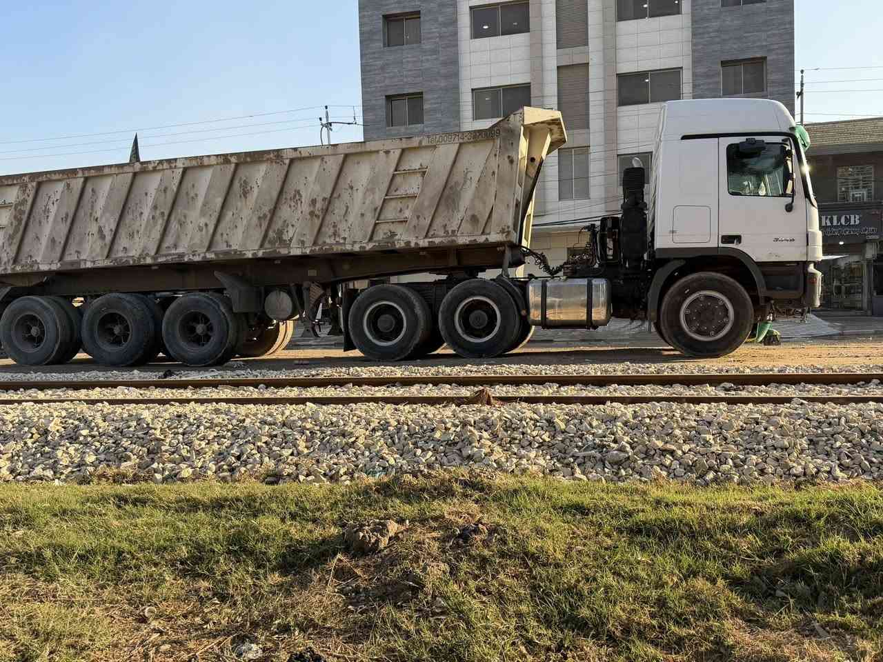 السلام عليكم اكتروس البيع مامعلايه موديلهه كير كهرباي سياره جديده وكبل الشغل مكفوله كفاله 
***********
***********
