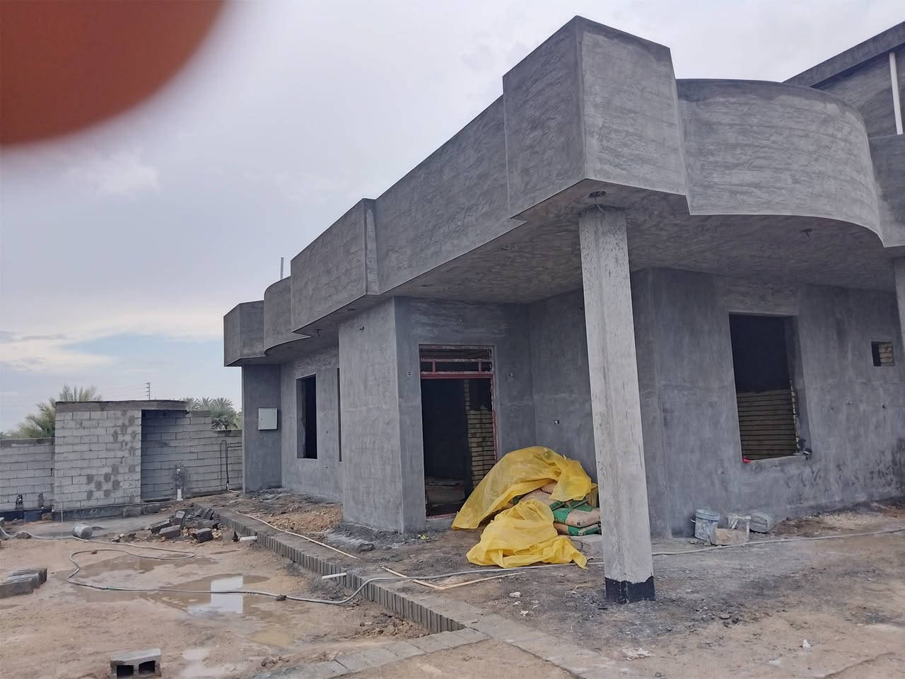 يوجد كادر من هل الفلوجه لبخ وبياض ***********
