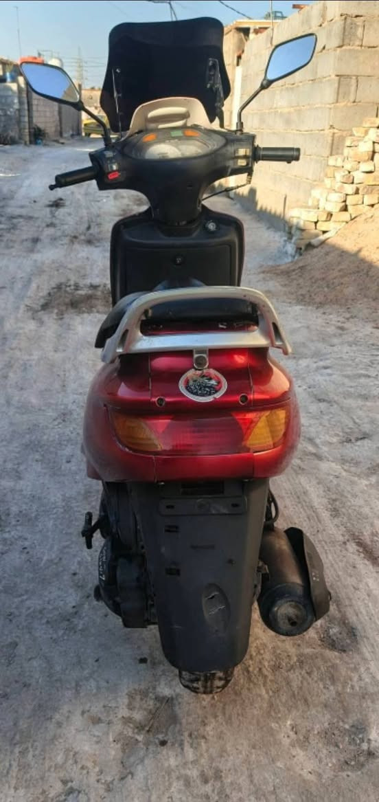 للبيع / دراجه كرستال فحل مال حاويه سلف هندر كله شغال المحرك مامفتوح البريك  الأمامي دسك المرغوبه الدراجه ناعمه وحلوه مال جناي الله شاهد وبل عافيه عل ياخذها  السعر ‏/ 450 
رقم هاتف: ***********
#للجميع
