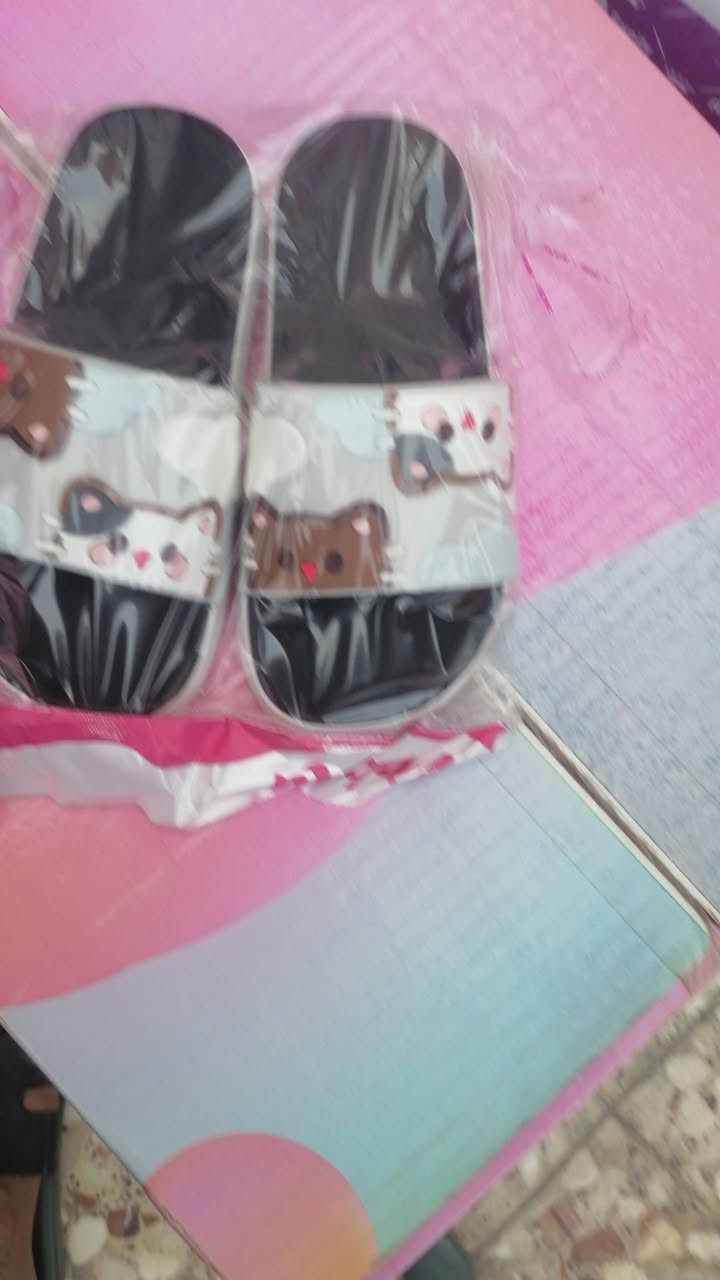 تنزيلات
انسائي 37 40

بناتي30 35

طفله 25 30

*********** واتساب
