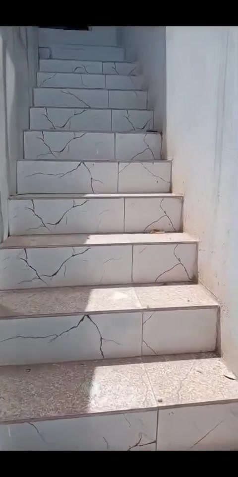بيت100م طابقين معزول زراعي 😍بكركوك بالحسابات قرب الحلواني...بيت بس يرادله غسل 
#سعره80مليون

***********
