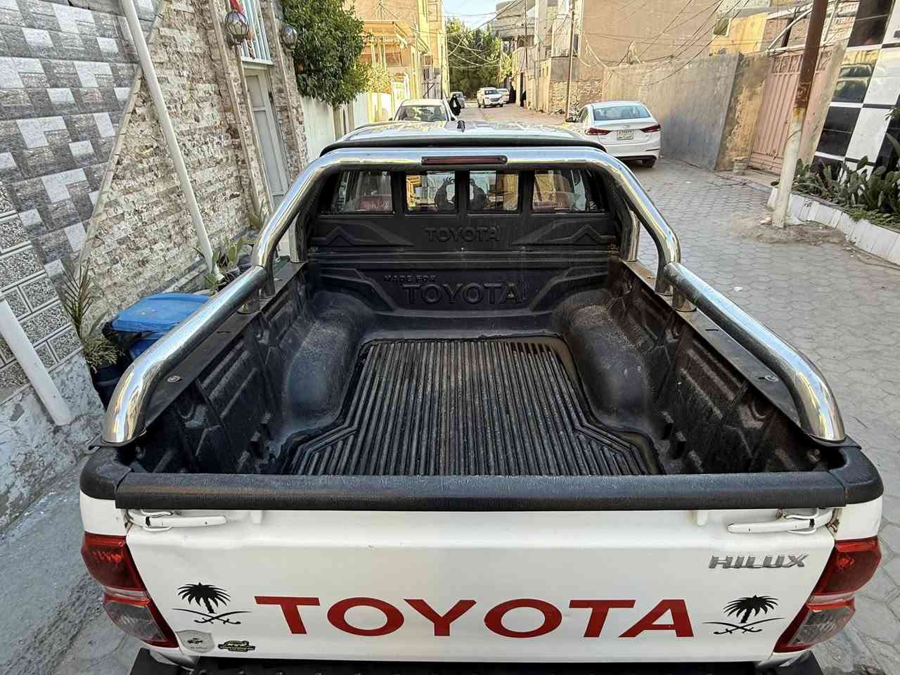 هايلوكس ٢٠١٥ كويتي ماشيه ٢٣٥ ألف تخم تاير جديد مكفوله عدا بارد خفيف بلچاملغ الوره شبر 
النجف الأشرف 
للاستفسار 
*********** 
السعر ٢٣٠
