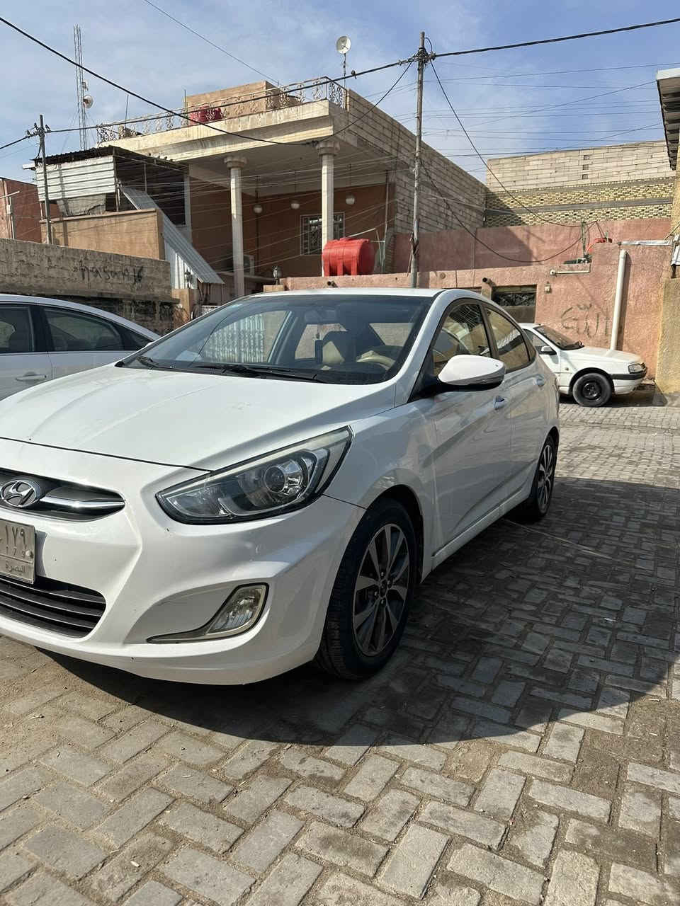 السلام عليكم اكسنت موديل 2016 رقم بصره تحويل سياره جديده مال بيت فول مواصفات محرك 1600 مامفتوح وحداد وتبريد كفاله لايت زنون جاهزه من كلشي بيها رشات صبغ بصفحت الصدر والباقي كفاله السعر 100 وبيها مجال بيع او مراوس العنوان البصره الاصمعي ***********
