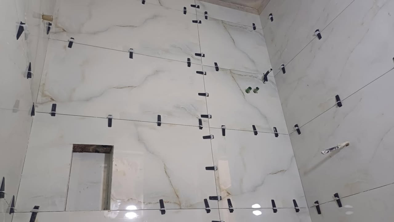 خلفا سيراميك شغل درجه اولي تسليم مهندس
اللتزام في العمل ودقه في الاداء
 ومتاح كادر كامل
 متفرغ حاليا
  ***********
