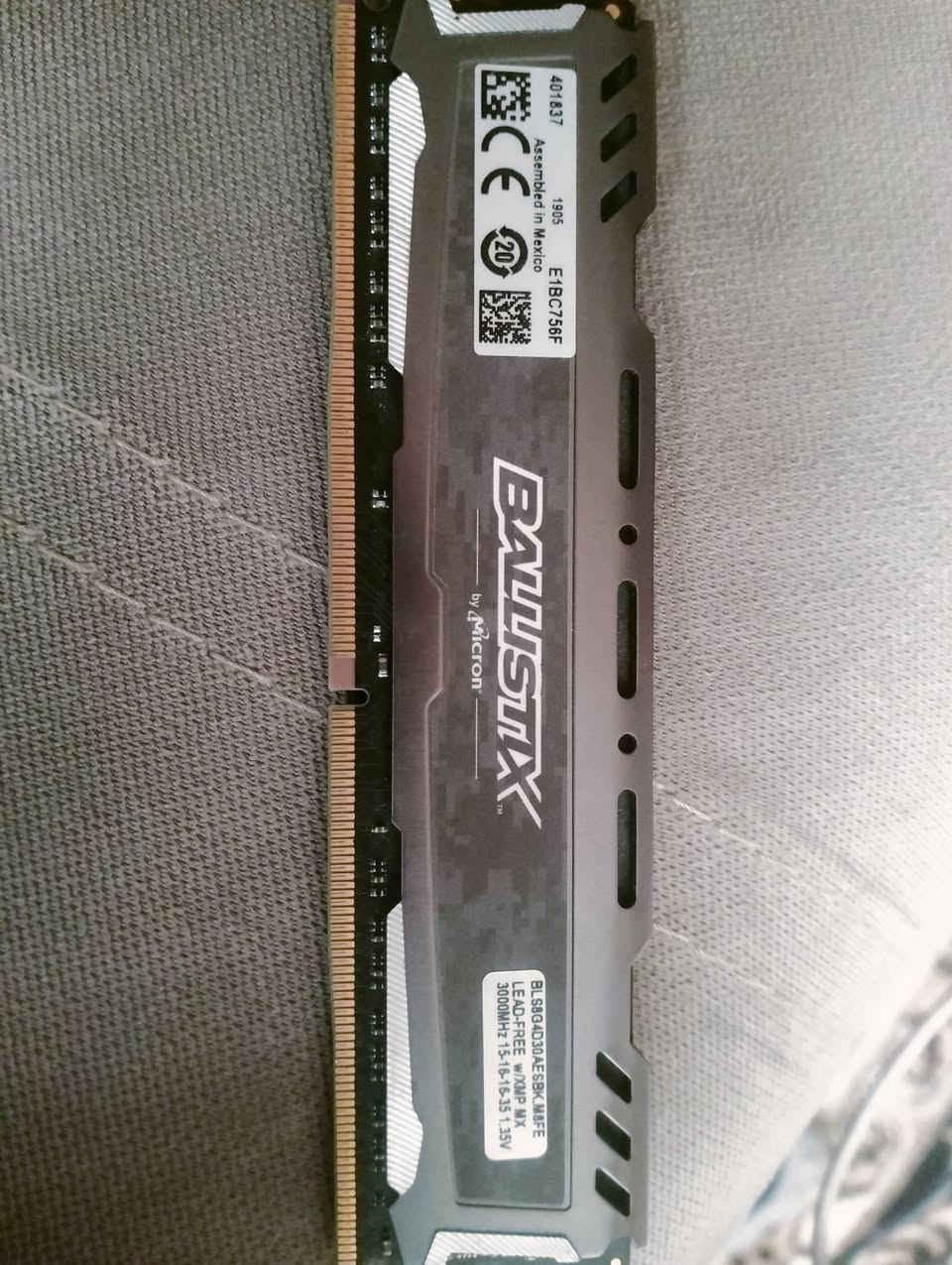 Intel Xeon E5-2630V4
Motherboard X99-D4
Ram DDR4 8GB 3000MHZ XMP

المذربورد و المعالج استعمال اقل الشهر موجودة الكارتونة و كامل الملحقات حتى الشيلد بعده كبس ما مفتوح

للمراوس ببورد و معالج فقط جيل احدث رايزن او انتل 

**ما ابيع بس رام**😙


**إذا كنت صاحب هذا الإعلان وتريد حذفه لأي سبب، رجاءا أرسل رسالة إلى الدعم الفني**