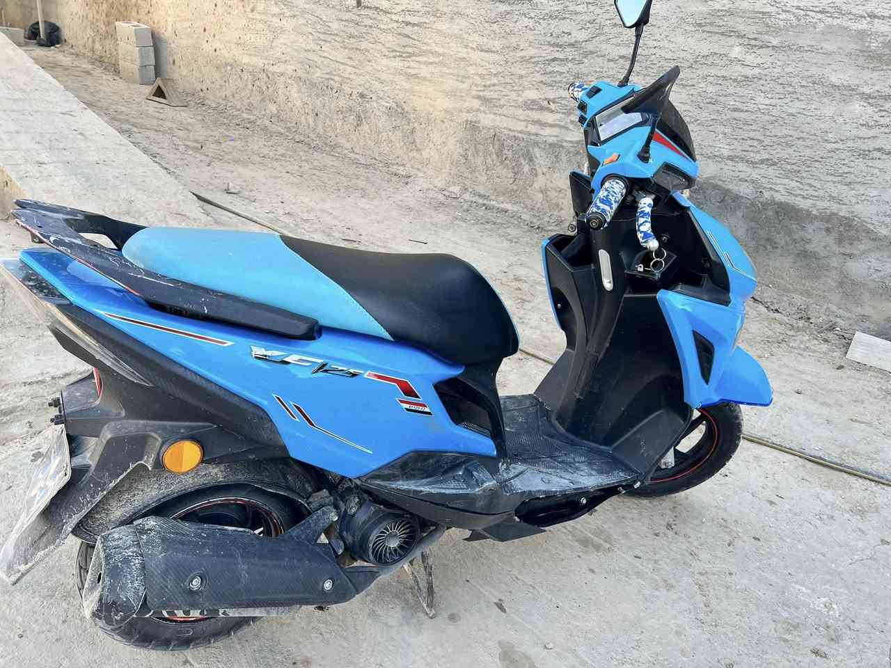 سلام عليكم
سنفور شنك
موديل ٢٣
مكمرك وبي اوراق كامله
دراجه نضيفه 
لستفسار اتصال بل رقم
***********
