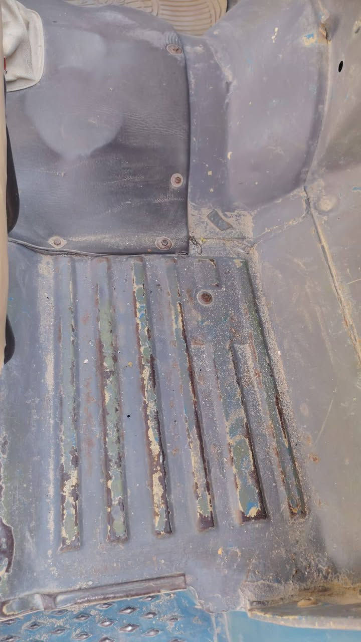واز للبيع اصولي بصره موديل 88 مكينه وكير كفاله بدي وشاصي كفاله وكسن كفاله حداده نص عمر سعر سبعه ونص قفل ***********
