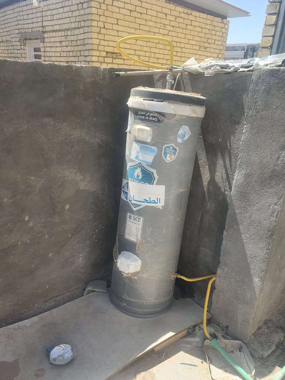 سبلت انڤرتر جديد استعمال شهرين ٥٠٠
جزامة عدد٢ب  ٧٥
كنتور عدد٢ب ١٥٠
تشرباية عدد ٣ ب١٠٠
فرش طبية عدد ٣ ب ٧٥
مروحة عدد ٢ وحدة منهن بالكرتونة ٤٥
بردى متحركة ٥٠
غاز ١٥٠
غسالة انفرتر١٥٠
سخان ١٠٠
براد ١٠٠
مكواية بخار + ميز+سلة مواعين+
لوازم مطبخ١٥٠ 
كل الأغراض استعمال بسيط شهرين فقط للبيع بداعي السفر 
الكل ١،٦٤٥،٠٠٠ 
لا يوجد توصيل 
للجادين فقط التواصل عبر الوتساب ***********
