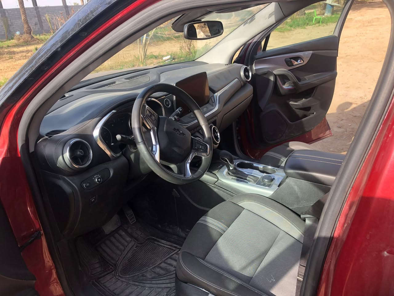 سلام وعليكم
شوفرليت بلايزر مديل 23 بدون رقم 
حادث بابتين  مبدلات نفس لون 
جاملغ مصبوغ شويه لبنيد بي صبغ
مواصفات Lt
سياره مكانهه بغداد 
السعر 185$ ورقه 
***********
