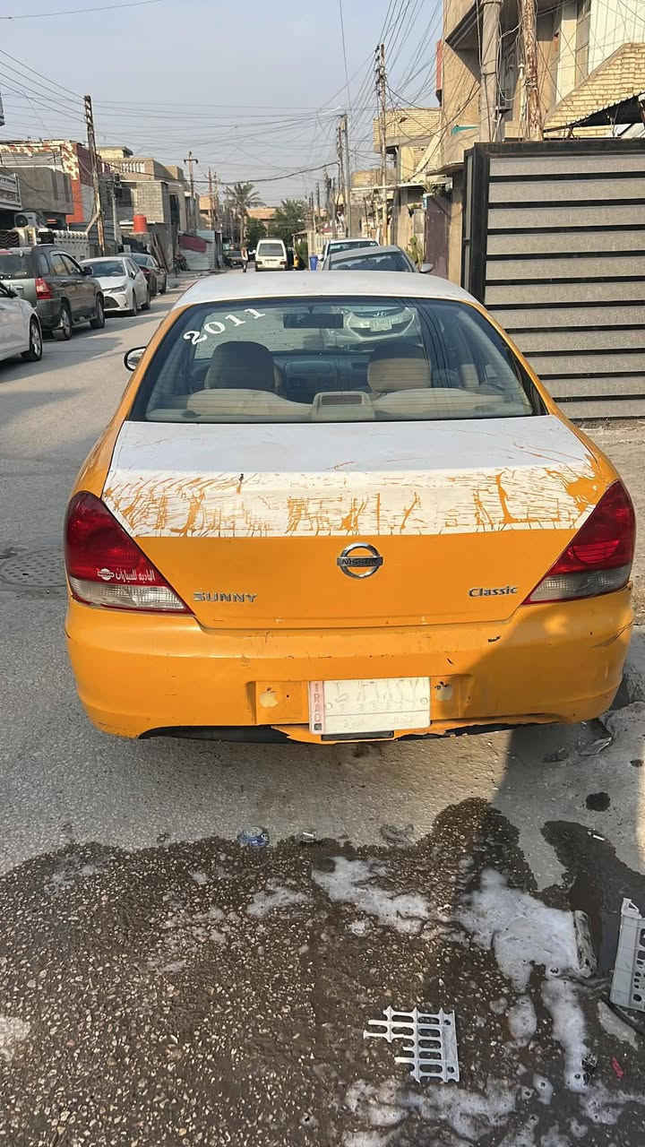 السلام عليكم نيسان سني موديل 2011موسسه 
كير عادي مكاني بغداد البياع
***********
سعر75
