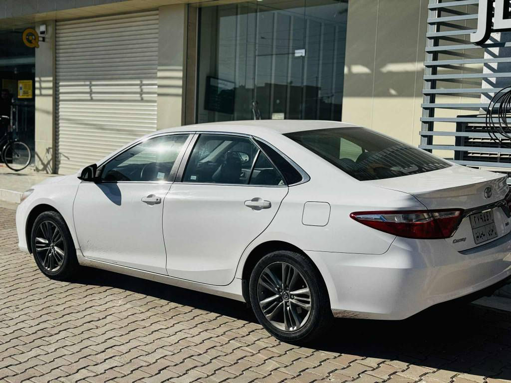 بسم الله*********** بةناوي خودا سيارةكة گلينة   كاميري 2017كير مةكينة تبريد تاية لوووك سةيارةكة ؤةك وينةكة پاكة هيجي تيا نية ؤةك وينةكة نةبووو 10وةرةقة بشكينة رةقةم سليماني بةناوي خوومانة سيارةكة لة كركووكة سعري👈205👉وة مجال *********** دكوك, كركوك
