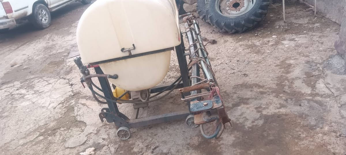 للبیع مرشە 400لتری گاردن بی جاهز عل شغل مکان قضاءبردرش قریب موصل ***********  ***********بی واتساب
