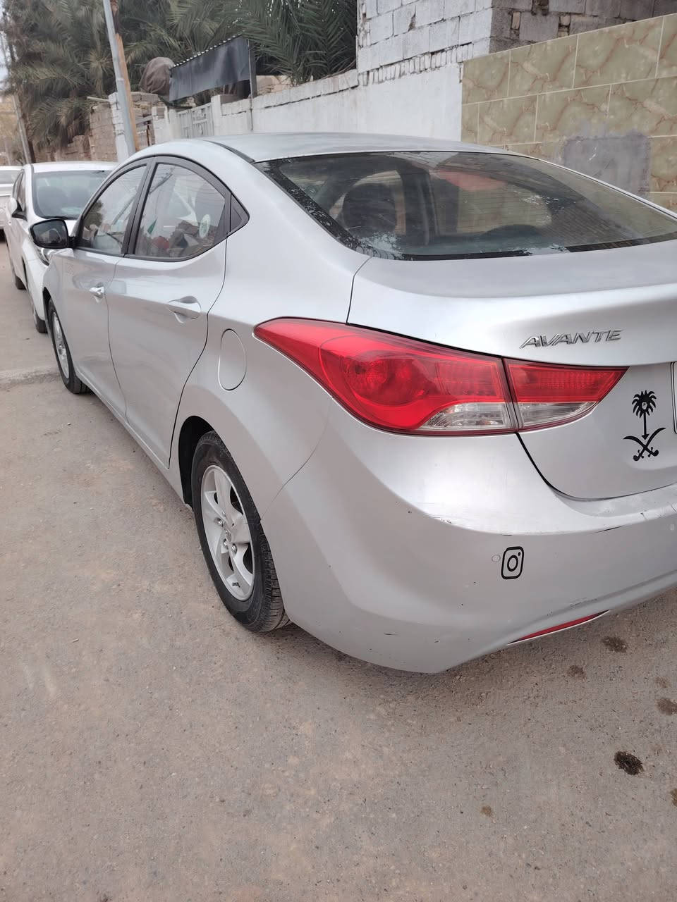 سلام عليكم
للبيع ألانتره أفانتي موديل 2012 كوري مكينه 1600
سياره حلوه طخات بصيط رقمها بصره سنويه بعدها ما منتهيه السعر 90 وبيها مجال/ المكان ميسان المشرح / رقم الهاتف *********** خاص ماجوب
