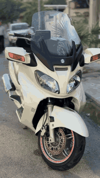 Sky wave 650 (2012) 15,000 km
سلام عليكم  دراجه للبيع سكاي ٦٥٠    (ماشيه ١٥ الف) جديد  فوول مواصه فات.   نضام ABS ستاند حساس  كوشنات هيتر  يداد هم هيتر  جام كهربائي  مرايات كهربائي   كل وضع بشرط بيلاد شاشه كاربله ي و دبل كامرات خلفي و امامي    شرط كير محرك نضافه فول طايرات جديد  (سعر خاص     
***********
