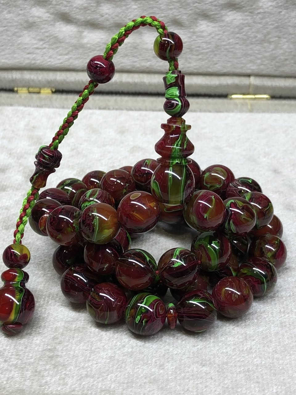 السلام عليكم
مسباح فاتوران ملتي كلر خامه اصليه ذمه جراخة اسطه صالح  vip تمليكه ملكيه قطعه جمال ودلال 
الوزن ٦٢ غم القياس ١٢ العدد ٥١ خرزه 
السعر ٦٠ الف يتوفر خدمة توصيل كافة المحافظات


**إذا كنت صاحب هذا الإعلان وتريد حذفه لأي سبب، رجاءا أرسل رسالة إلى الدعم الفني**