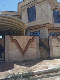 العصافير • بيت • ٢٤٠م