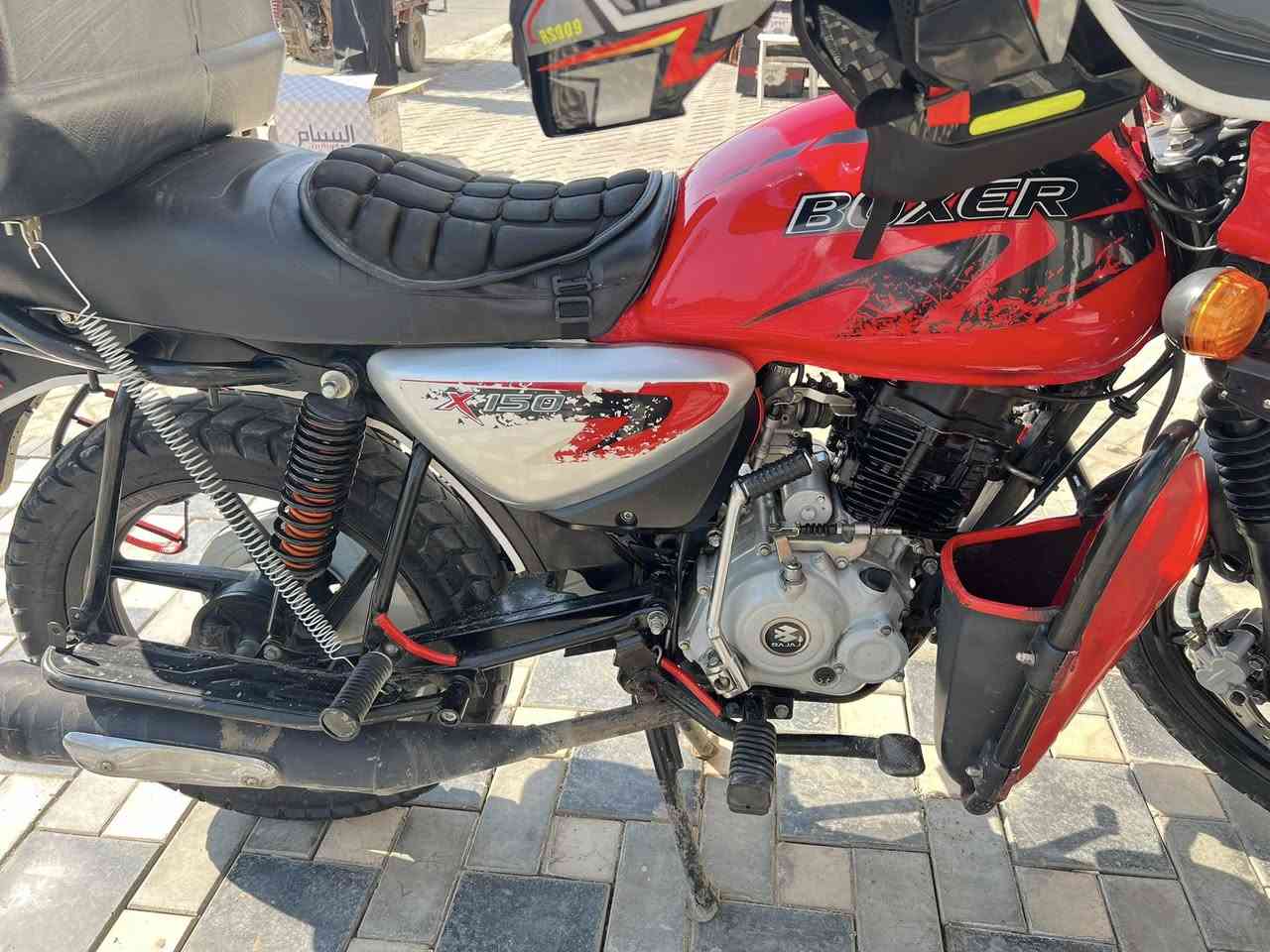 سلام عليكم بوكسر 23 شهر 7 مرقم بغداد مشروع وطني دراجة جاهزة كبل للشغل توني مجفتهة بعدهة  ع سحك  مكاني بغداد الامين سعره 2650 وبيه مجال بسيط ***********
