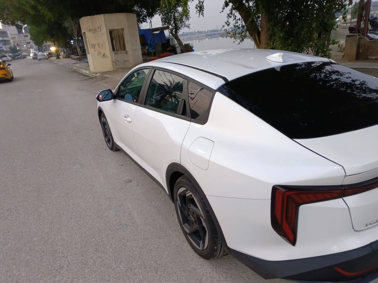 K4 للبيع مديل 2025 حادثه فقط دعاميه اماميه بدون ايرباك عداد السرعه 2000 اللون ابيض مكان السياره المثنى السعر عالخاص هاتف ***********
