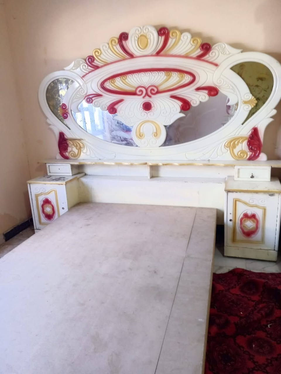 السلام عليكم غرفه نوم نجاره درجه اولى مابيه اي شي فقط المرايه شويه مصدعه سعرة 300 وبيه مجال


**إذا كنت صاحب هذا الإعلان وتريد حذفه لأي سبب، رجاءا أرسل رسالة إلى الدعم الفني**