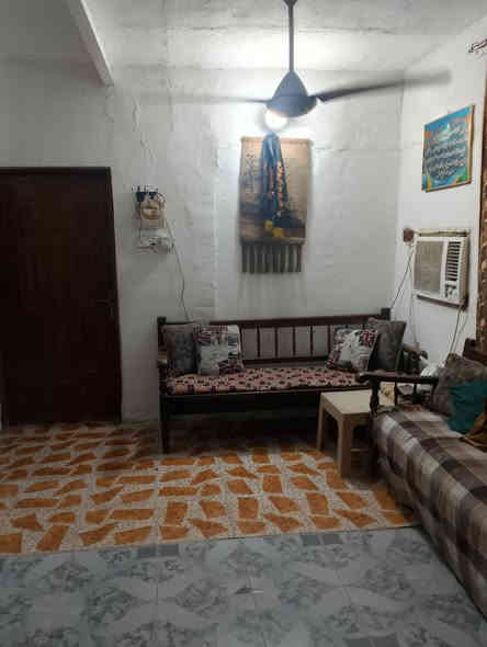 من رخصت الادمن المحترم
االسلام عليكم ورحمة الله وبركاته 
دار للبيع دور حمادي شهاب قرب القوس مساحة ٢١٦ متر للأستفسار الاتصال على الرقم (***********). يوجد واتساب
