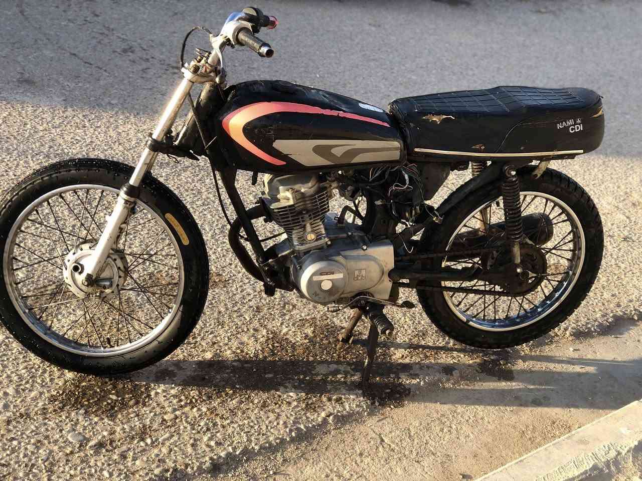 دراجه نامه البيع السعر 450 وبيه مجال الرقم ***********
