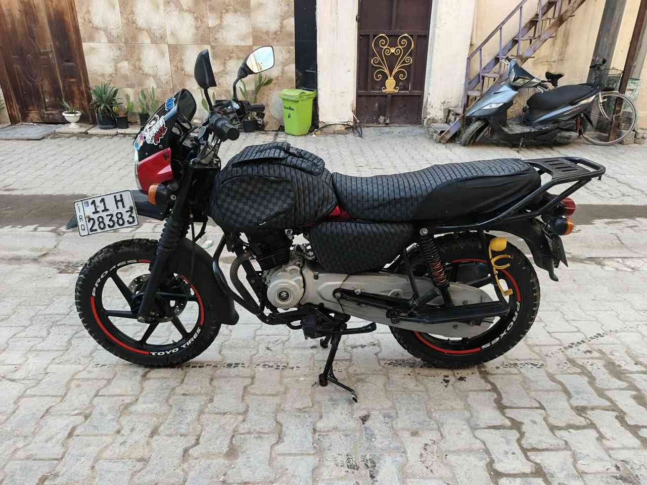 سلام عليكم
بوكسر2022
للبيع دراجه مناقصه اي شي شغل واطلع
رقم وسنويه باسمي
(ملاحضه الدراجه مجفته تجفيت شركه وكاله) 
رقمي:***********
السعر: 2250.(بيها مجال)
