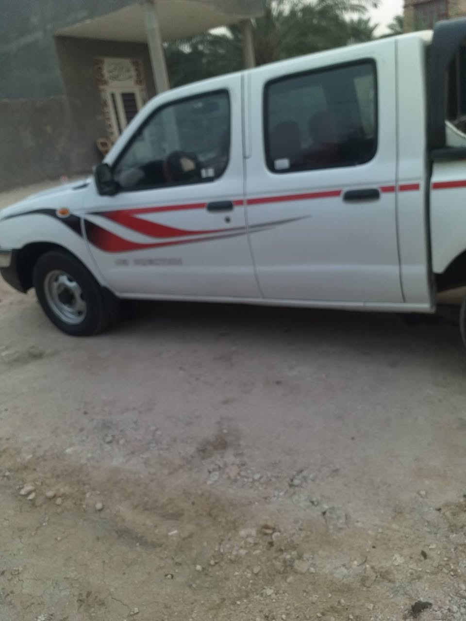 السلام عليكم بيك اب نيسان للبيع موديل 2007 سيارة جاهزه بسمي السعر 95 وبيه مجال اتصال على الرقم ***********
