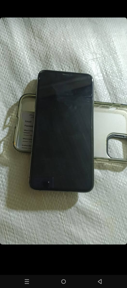 11برو ماكس للبيع جهاز بلادي ما مفتوح ***********
