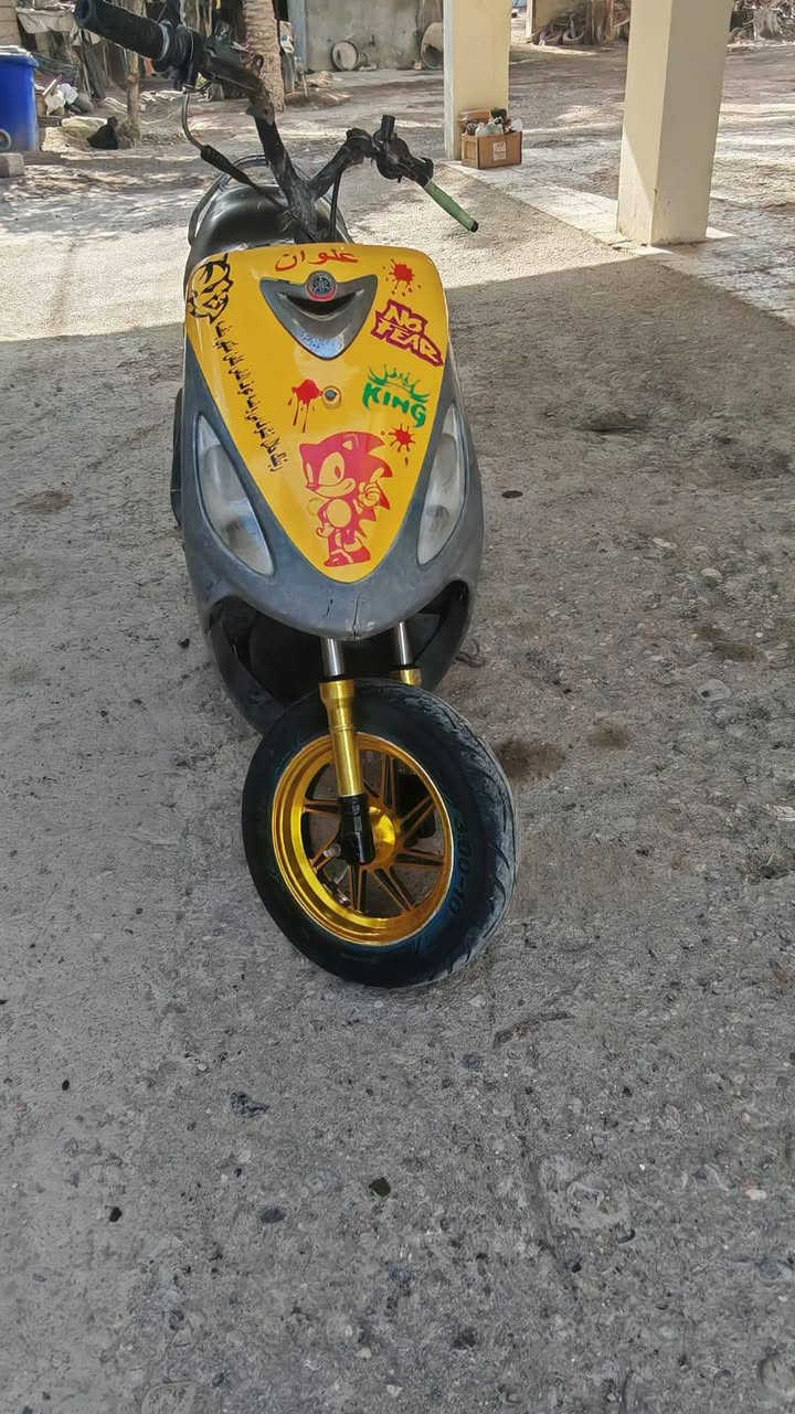 دراجه ماكس قجمه للبيع دراجه جاهزه ماعده سلف يرايدلها باتري فقط مفتوحه بوشه ٥٥ وياله نجمه دبلات رياضي سعرها ٤٠٠ او بيها مجال مكاني هوير شلهت الحجاج هاذ رقمي ***********
