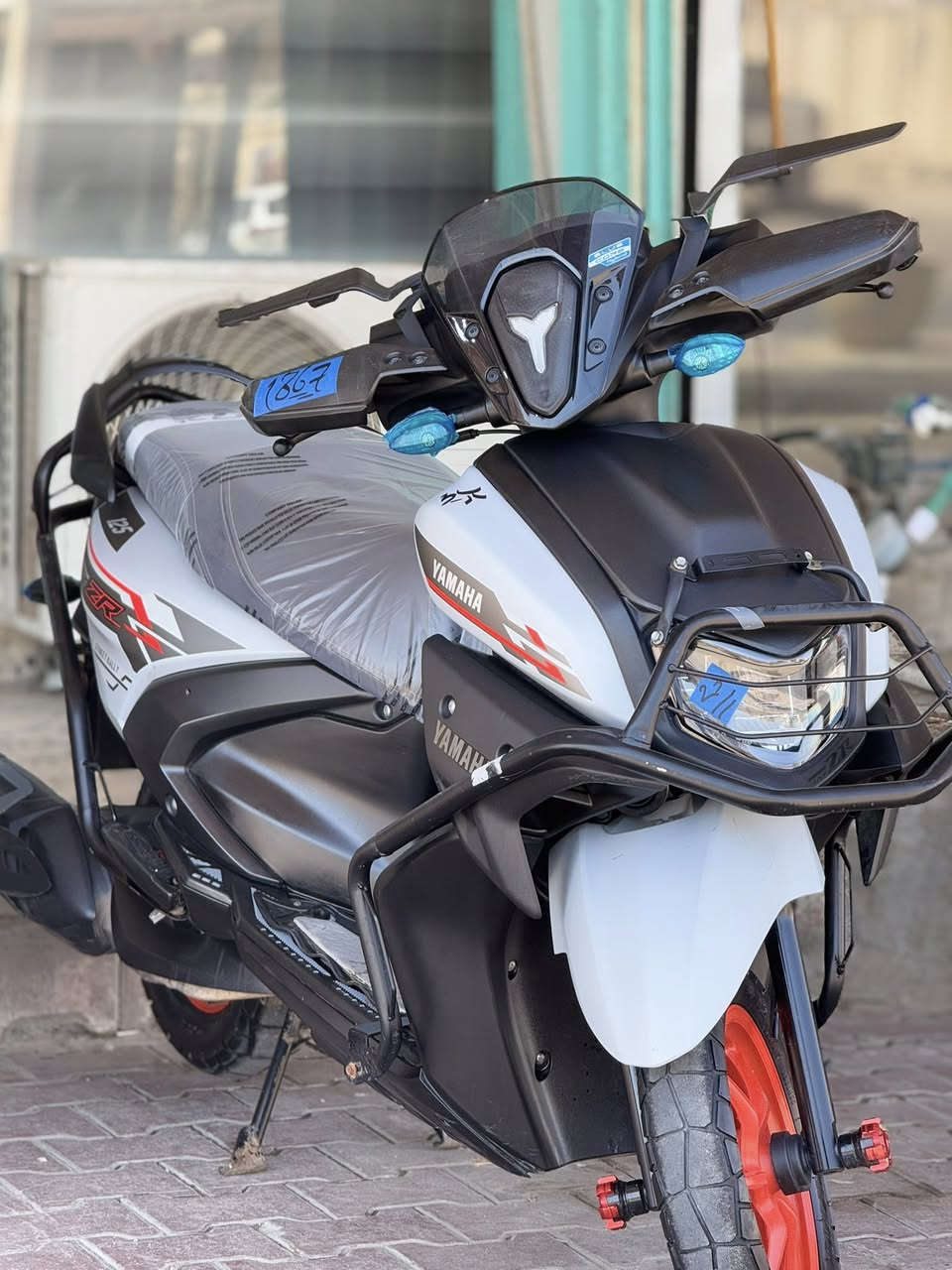 ســلام عليڪم 🤝
⭕️YAMAHA ZR  2023
مكفوله بحاله الوكاله 🪬
مكفوله من الزلغ🔺
مع كافه ملحقات🩸
‏‎للاستفسار ***********☎️ ‏السماوة الحيدريه .شارع المحافظه ‏‎متوفر🔺بيع🔺شراء🔺مراوس🚦اقصاد⭐️
