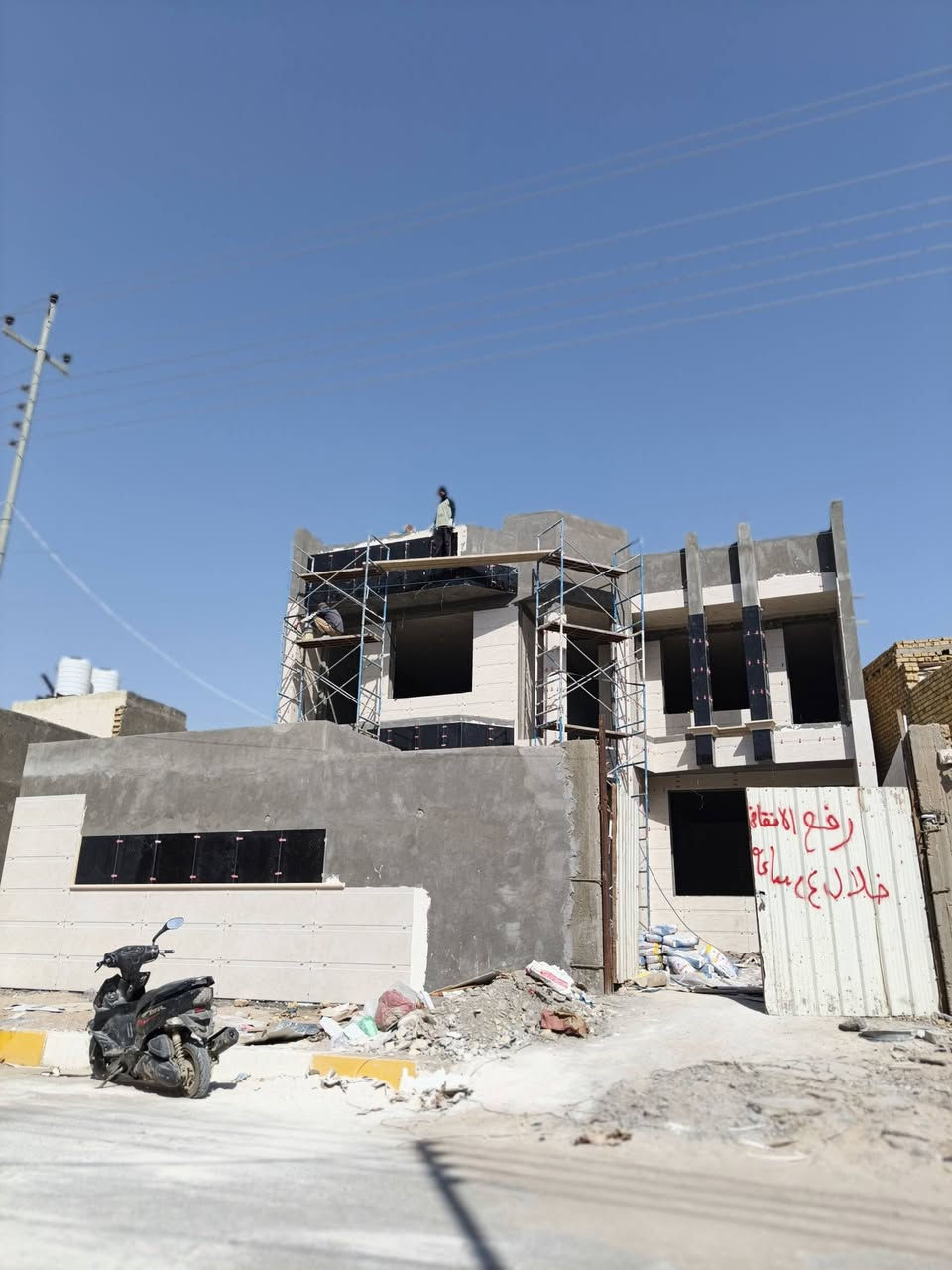 السلام عليكم ورحمه الله وبركاته خلفه سراميك شرط درجه اولى والتزام بالعمل خاص مفتوح مكاني ناصريه ***********
