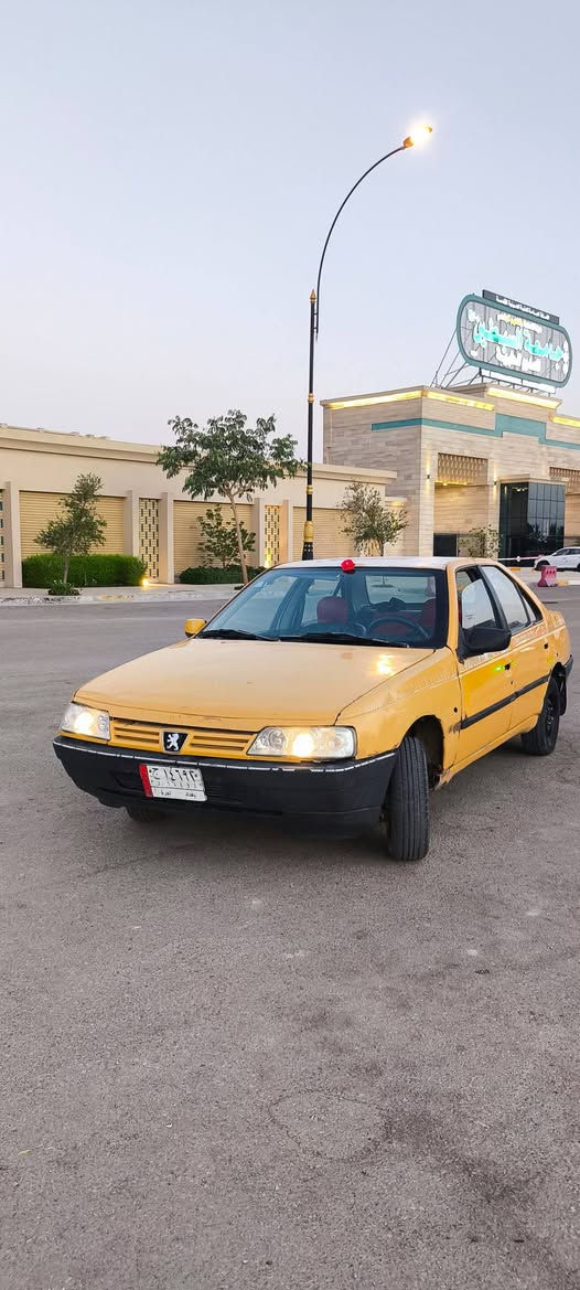 K7للبيع سيارة بيجو روى مكينة وكير
ياباني مصفرة هيئه 
وغرامات تحويل مباشر السعر 18وبيه مجال
رقم بغداد ألماني مكاني كربلاء 
راعيه موجود بسيف سعد 
وهاذه رقمي ***********
