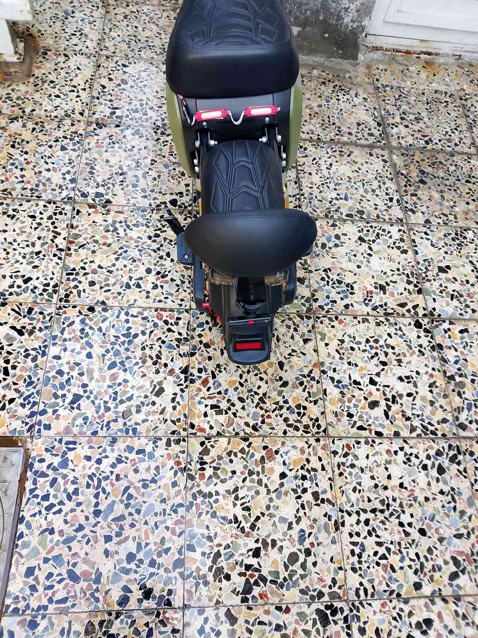 السلام عليكم دراجه شحن نوع أر 9 للبيع موديل 2025 شهر 11
مستعمله شهر ونص دراجه نضيفه بالحقيقه أحلى من صور ماشيه 65 كيلو متر سرعه 75 
بيها سويجات ثنين وبصمات ثنين وتشغيل عن بعد 
وبيها مواصفات هواي تعال وافحص 
مكاني بغداد قرب سيطره الشعب 
رقم الهاتف/***********
السعر 450 وبيها مجال حك جيه
