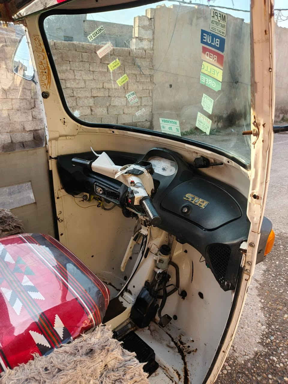 للبيع تكتك بياجو موديل 21  نضيف كلش مبدل محرك بالكارتون tvs  كلشي شغال ساكته كامل يعني ما تصرف عليه ولا دينار السعر 2400 ثنين مليون واربعمائه اوراق كامله العنوان ديالى بعقوبة العزات 📞 ***********
