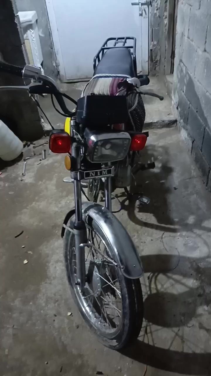 السلام عليكم دراجه للبيع 4 قير نامه امتياز 25 بدل بس ولفات
اوراق سكنر مكاني كربلاء يم جامعه فريحه 
 *********** هذا رقمي بي واتساب
