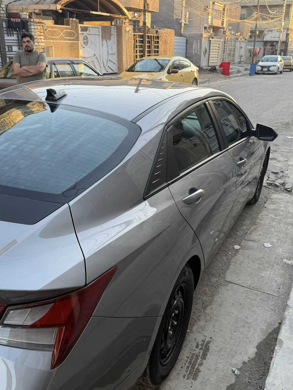النترا 2023 بيع او مرواس BYD
وارد امريكي مرقم بغداد حادث بنيد امبدل اصلي وجاملغات كلير  
ايرباكات كلها سليمه
 شواصي لغود مكفولات من الضرر
مواصفات
شاشة تدعم كار بلي
بصمة وتشغيل عن بعد
رادار امامي وخلفي 
حساسات بالمري
توقف ذاتي
قيادة ذاتية
ماشيه 33 الف
ثلاث انضمة قيادة
السعر135$
ملاحظه بيها طخه بجنطه بعدهي ما مصبوغه وضحه بصور
لا تعلق خابر وبيك خير ودلل 
بغداد حي الاعلام 
***********
