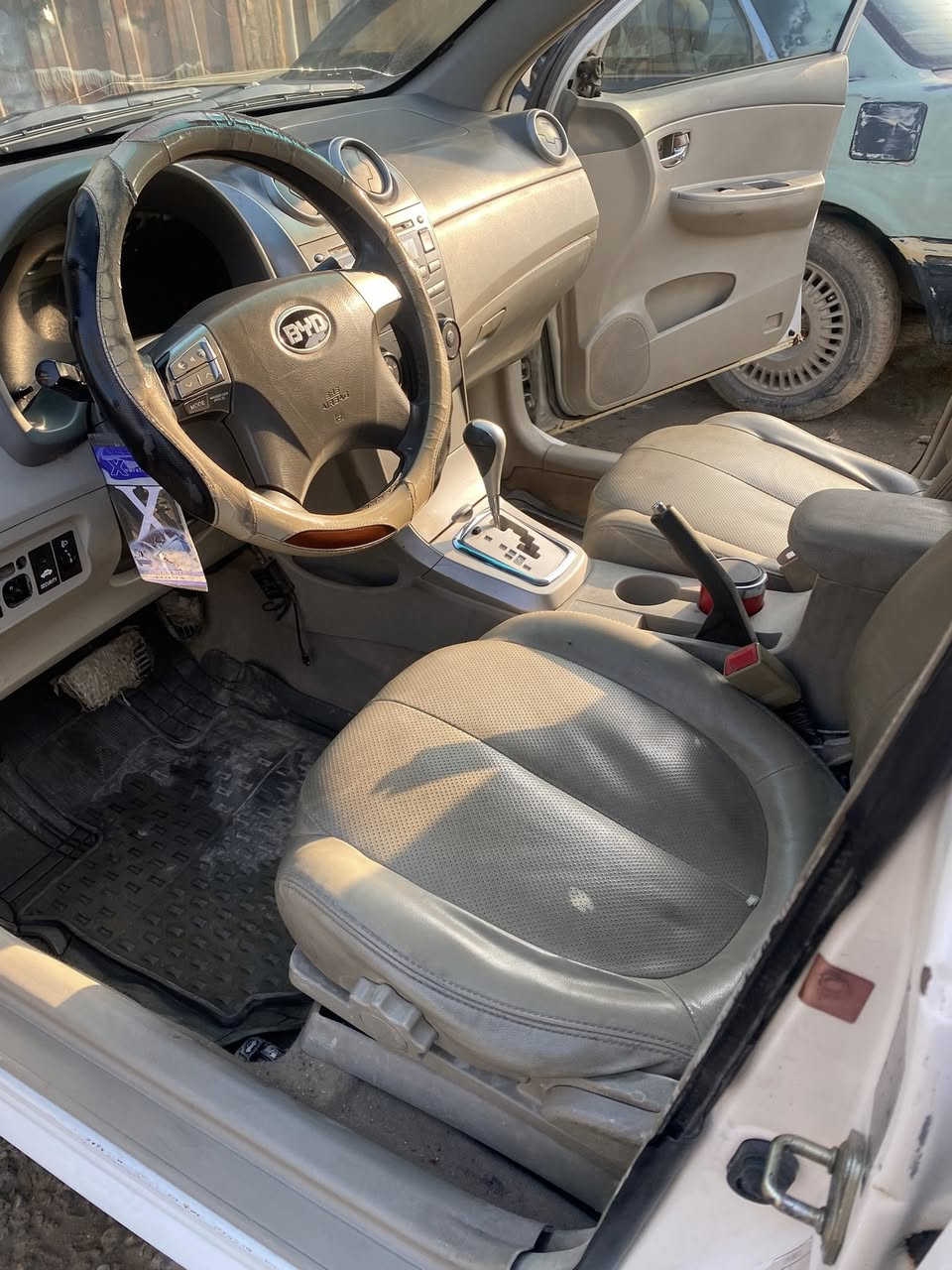 سلام عليكم بي واي دي موديل 2013 اوتماتيك بصمه حساسات محرك 1800 ويل كب سياره نضيفه ومامتعوبه دواخل كلش نضيفه رقم جديد انكليزي كربلاء بيها 3 قطع


**إذا كنت صاحب هذا الإعلان وتريد حذفه لأي سبب، رجاءا أرسل رسالة إلى الدعم الفني**