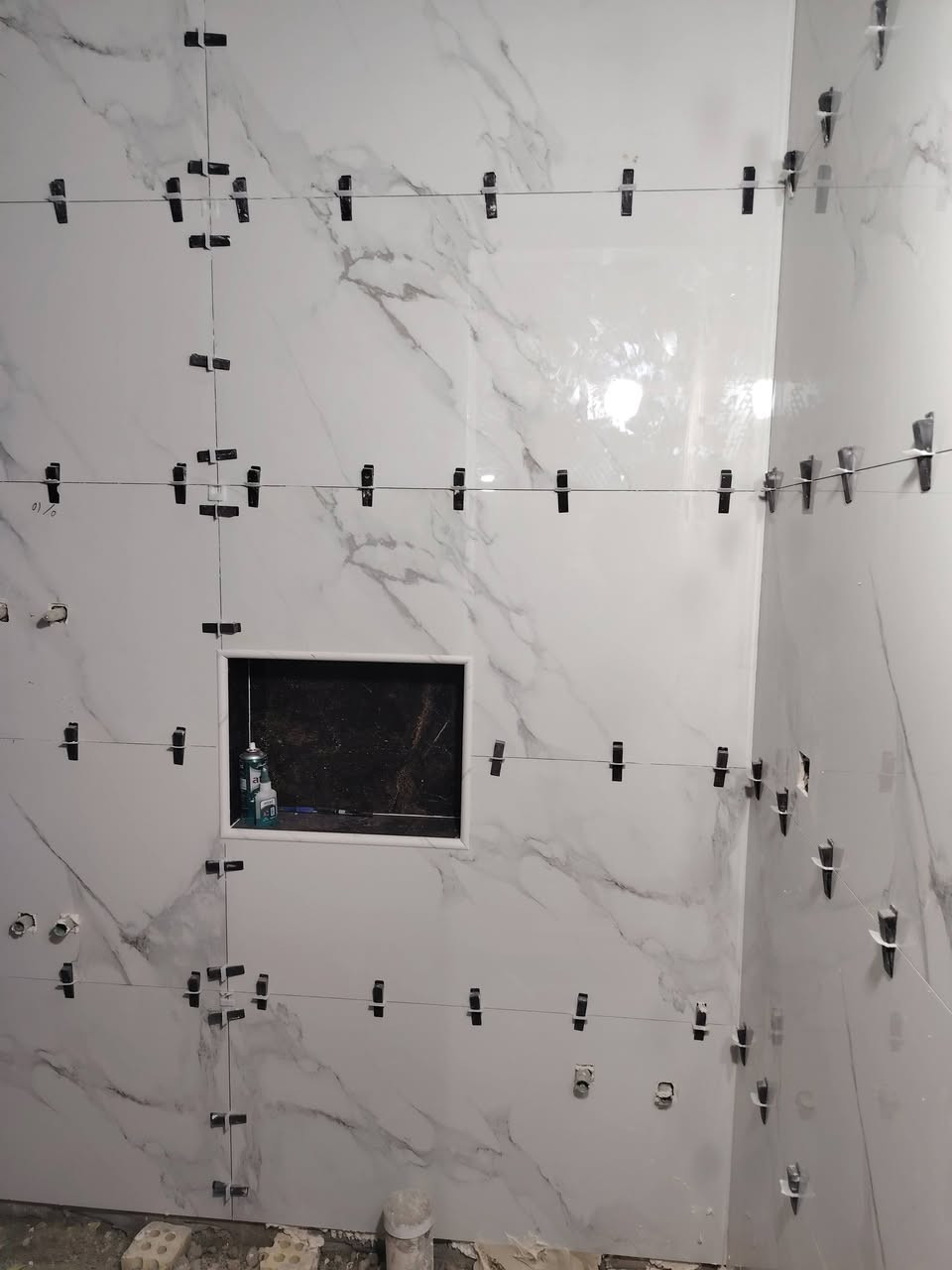 السلام عليكم
خلفه سيراميك وكاشي ومرمر والواح بورسلين شغل درجه اولى التزام ف العمل دقه عاليه استلام مهندس متواجد في بغداد
*********** وتساب
