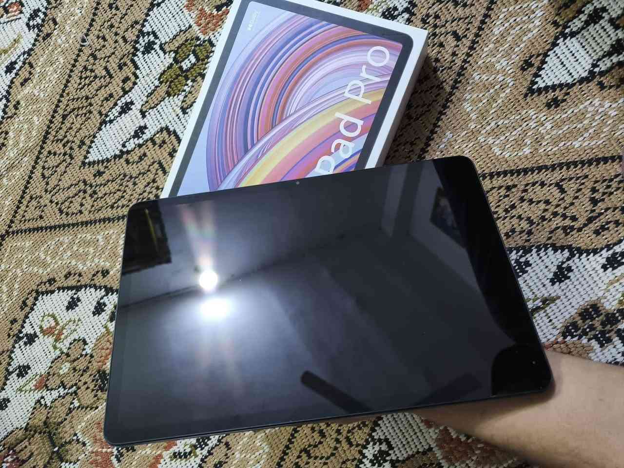 سلام عليكم ريدمي باد برو نضافة 95/100 

 ذاكرة 256 رام 8+8 غراض كاملة صوت ستيريو

شحن سريع 33 بطارية 10000 شاشه 120 هيرتز 

بي هواي مواصفات بي بس عواج كلش بسيط من الشركه 

مكفول من الخلل على وضع الشركة شاشه شخط مابيها 

سعره 285 وبي مجال لطيبين مكان (نجف)


**إذا كنت صاحب هذا الإعلان وتريد حذفه لأي سبب، رجاءا أرسل رسالة إلى الدعم الفني**