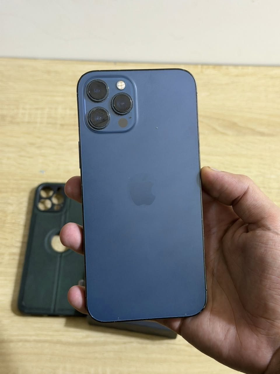 12 pro max
ملحقات كارتونة + كفر
ذاكرة 256
بطارية 78

خلل الشاشة بيها اهتزاز 

الباقي كلة شغال بصمة كامرات 
كلشي موضح بالصور 

السعر 250 بي مجال 

عنواني بغداد مقابل بوب الشام


**إذا كنت صاحب هذا الإعلان وتريد حذفه لأي سبب، رجاءا أرسل رسالة إلى الدعم الفني**