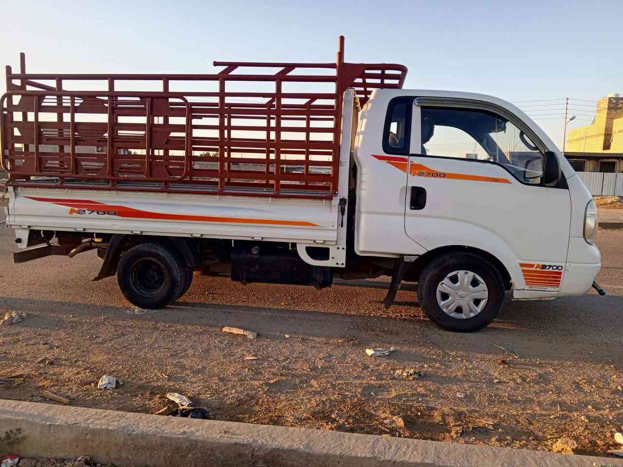 سلام عليكم كيه حمل موديل 12 2700 رقم ديالى بسمي بدون صبغ مكفوله كير مكفول شاصي مكفول امكينه بدايه بخار مكان السياره بغداد السعر 95 وبيهه مجال رقم صاحب السياره ***********
