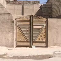 بيت ١٠٠ متر للايجار الورفلي اول فرع بضهر مجمع سلام طبي  07713667979