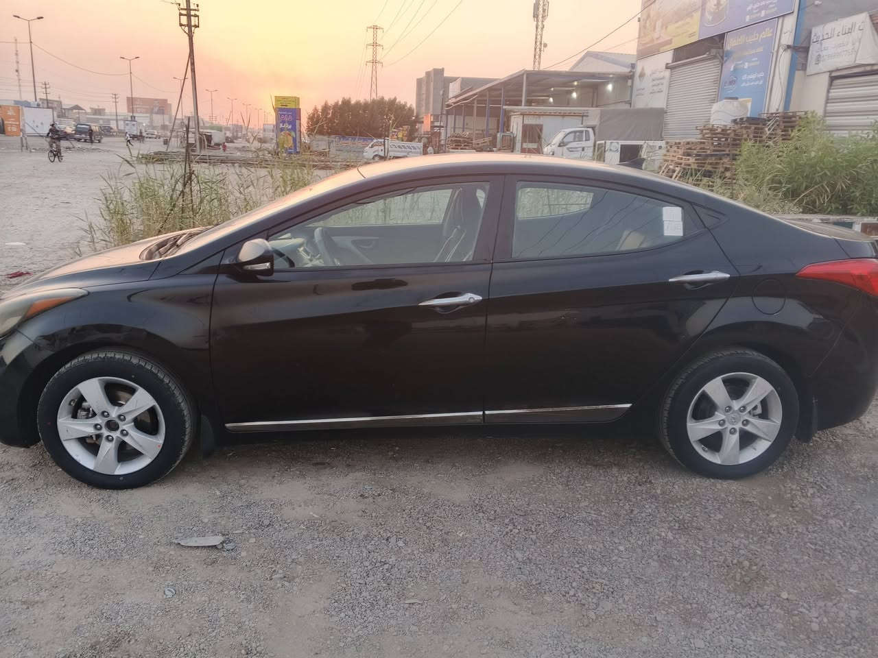 انتر البيع موديل 2013 وارد امريكا مصبوغ صبغ عام  بسبب جراد بدون اي حادث سيارة كامل  خير من الله التواصل *********** واتساب واتصل سعر خاص مكاني بغداد ابو غريب
