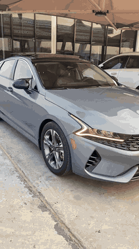 السلام عليكم استفسار اتصال العنوان بغداد 
***********
***********

  امريكي بدون ايرباكKia k5 2023 كي فايف 
أخت الزيرو ماشي 30 الف 
سعر 196🔥 وبيها مجال 
مواصفات EX
فوول ١/١
بنوراما
جلد
رادارات ٣٦٠ درجة
كراسي جلد و كهرباء  وتدفئة تبريد 
قطعتين تبريد
بصمة و تشغيل عن بعد
شحن لاسلكي 
٤انضمات قيادة
لايت اربع عدسات 
تحكمات ستيرن
شاشة كبير
بريك بصمة 
داخل ملكي صاج 
وبعد هواي مواصفات بيه لان اعلى فئةex
ضرر❌جاملغ خلفي صور الحادث داخل المشور 
رقم اربيل باسمي سنويه وهزه جديده
