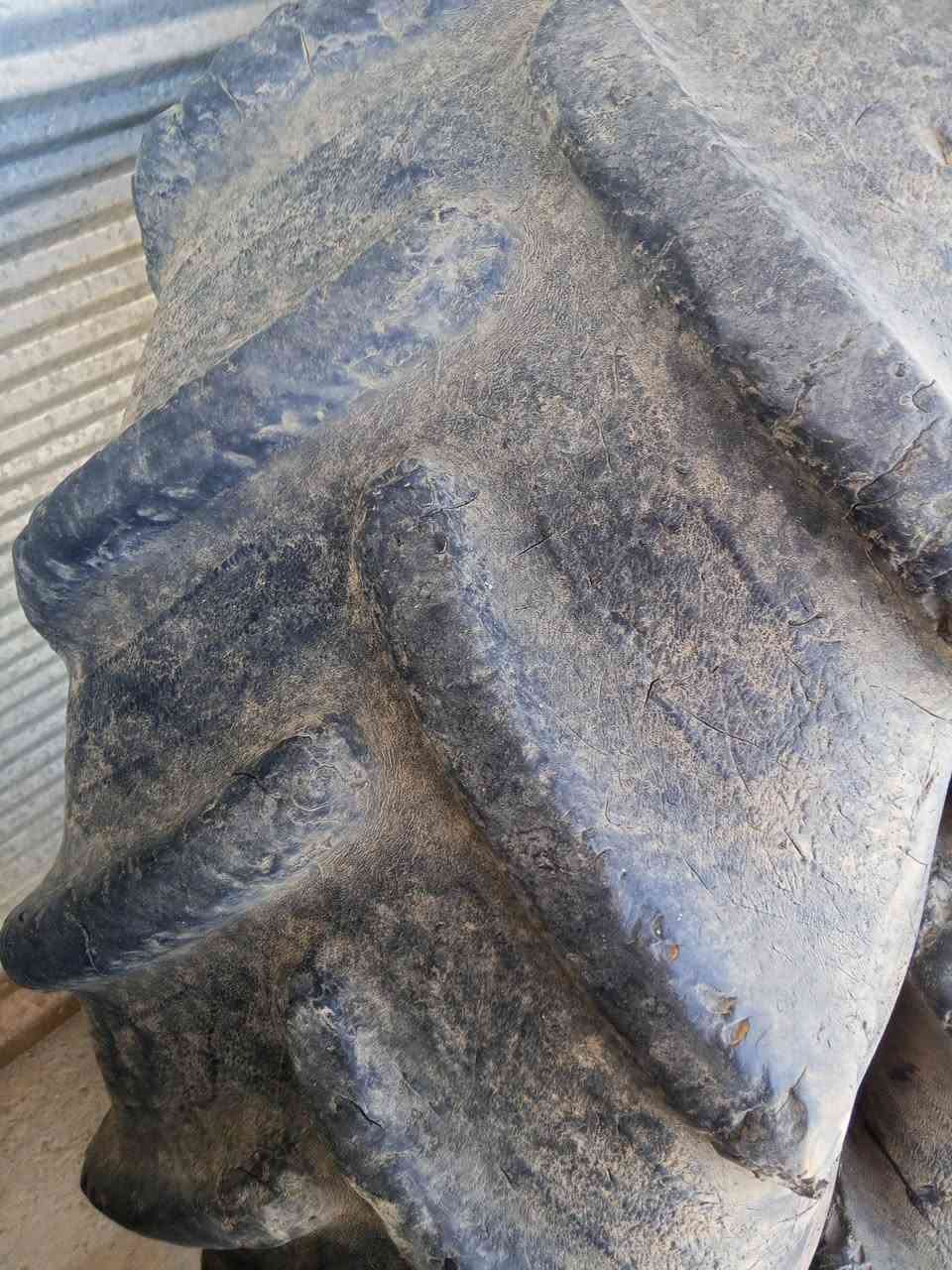 تايرات للبيع الحجم28علا420الاستفسار أكثر يرجي الاتصال برقم ***********
