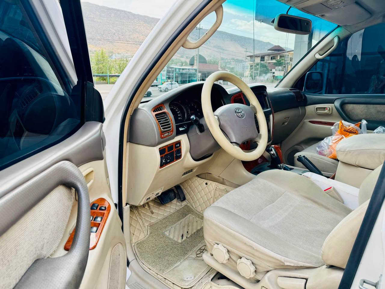 مؤنيكا  2005 GXR رقةم اسلي 
 خاز و بةنزين  
  فول فول مواسةفات سلايت. كئر تؤماتيك سةلاجة ناو فورميكة و  جام كارةبا جام ئتؤ  تةبريد مةركةزي  ئاوئنة كارةبا .  بةخاخي ئاو  زؤر مواسةقاتي تر   پئش و پشت حةساس. و كاميرة تةلةبزؤن و شاشة گةورة رةقةم و سةنةوي فةحس و هةزةي تازةية 
بة ناوي خؤمة    
  تاخم تاو ويلي تازةية 
هةمووشتئكي بة شةرتة 
گئر و مةكينةي بة شةرتة   
سةحر 168
***********
*********** أربيل, العراق
